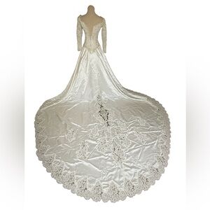 Private Label by G Elegant White Lace Wedding Dress